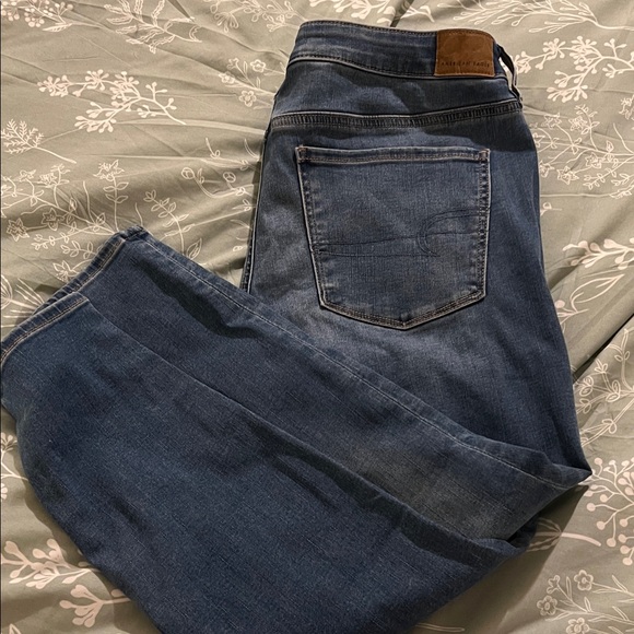 American Eagle Outfitters Women's Classic Denim Straight Leg Jeans - Picture 5 of 6